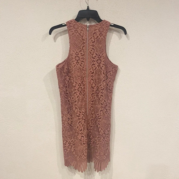 Lovers and Friends Caspian Shift Dress in Mauve Size Small EUC - Picture 5 of 5